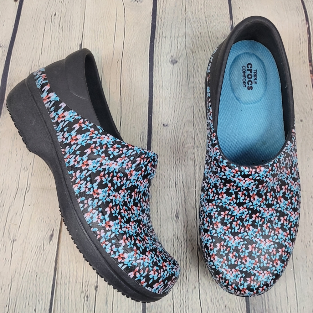 CROCS | Neria Pro II work floral clog shoes
